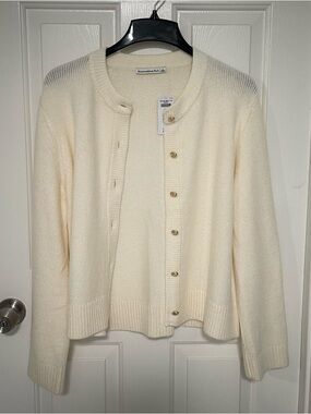 Abercrombie & Fitch Cream Button-Front Women's Cardigan